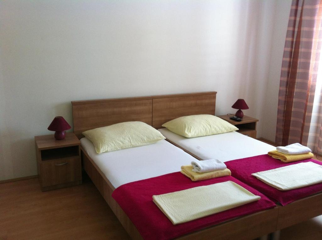 Apartments Husanovic Mokošica Chambre photo