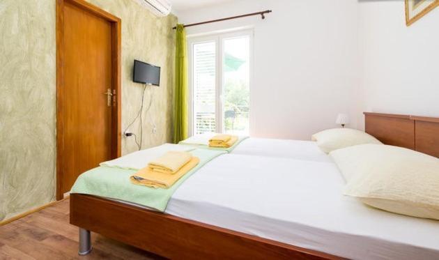 Apartments Husanovic Mokošica Chambre photo